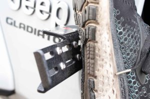 Jeep Wrangler Unlimited JLU Foot Pegs - Fishbone Offroad - Textured Powder Coat - Black - `18-`27